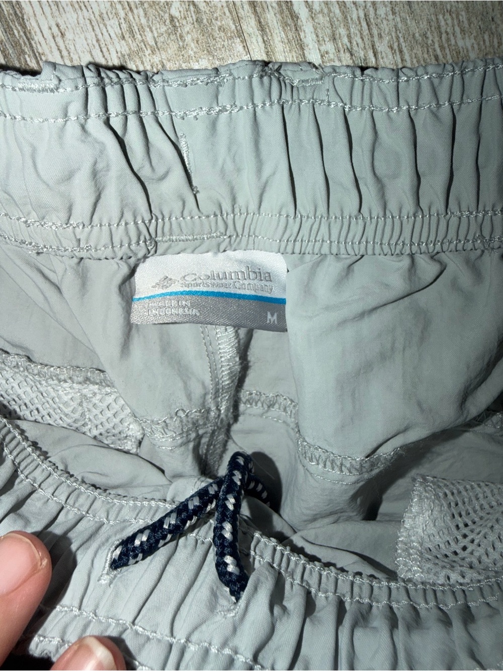 Columbia Light Gray Athletic Pull-On Shorts - Picture 2 of 3